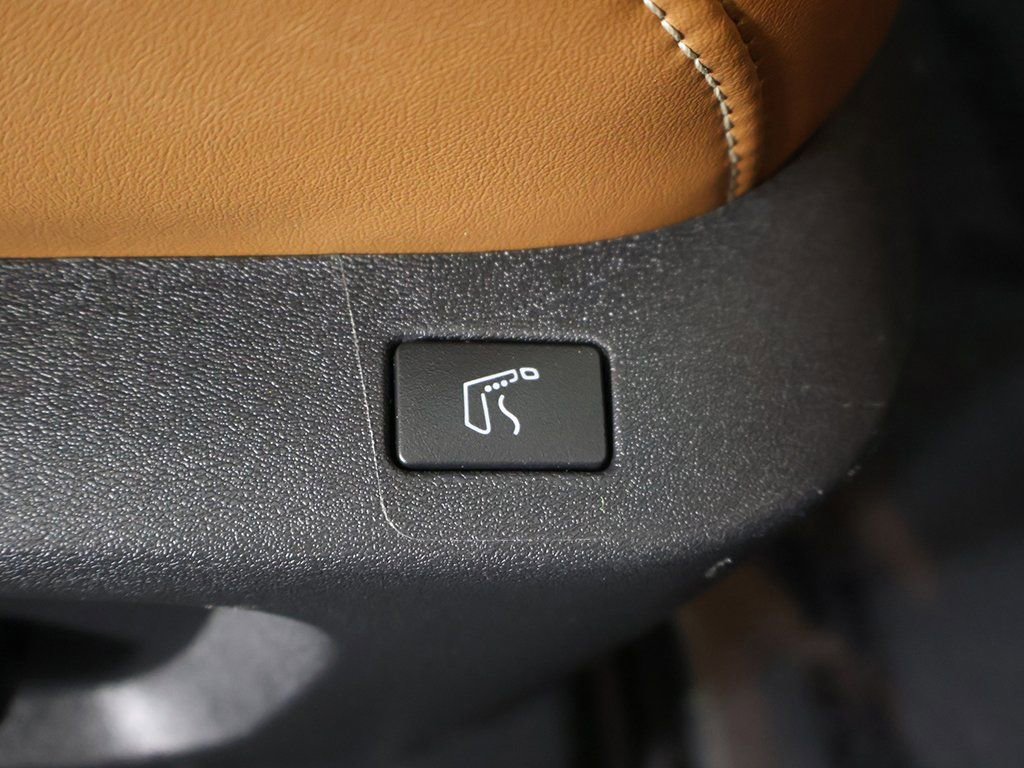 Used 2023 INFINITI QX60 Sensory w/ Cargo Package image 42