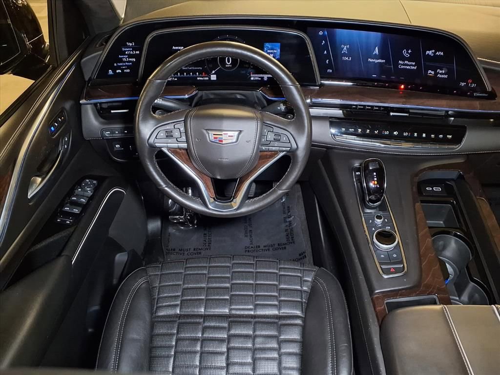Certified 2023 Cadillac Escalade Premium Luxury Platinum image 18