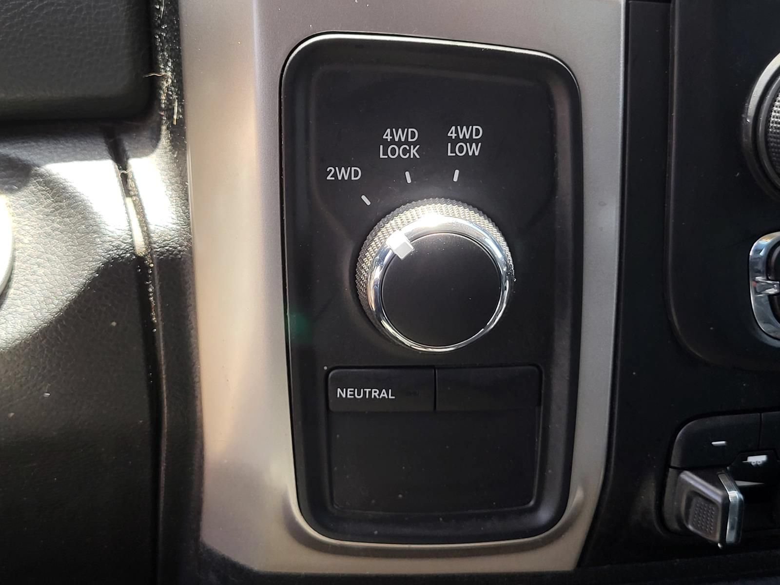 Used 2017 RAM 2500 SLT AWD/4WD image 26