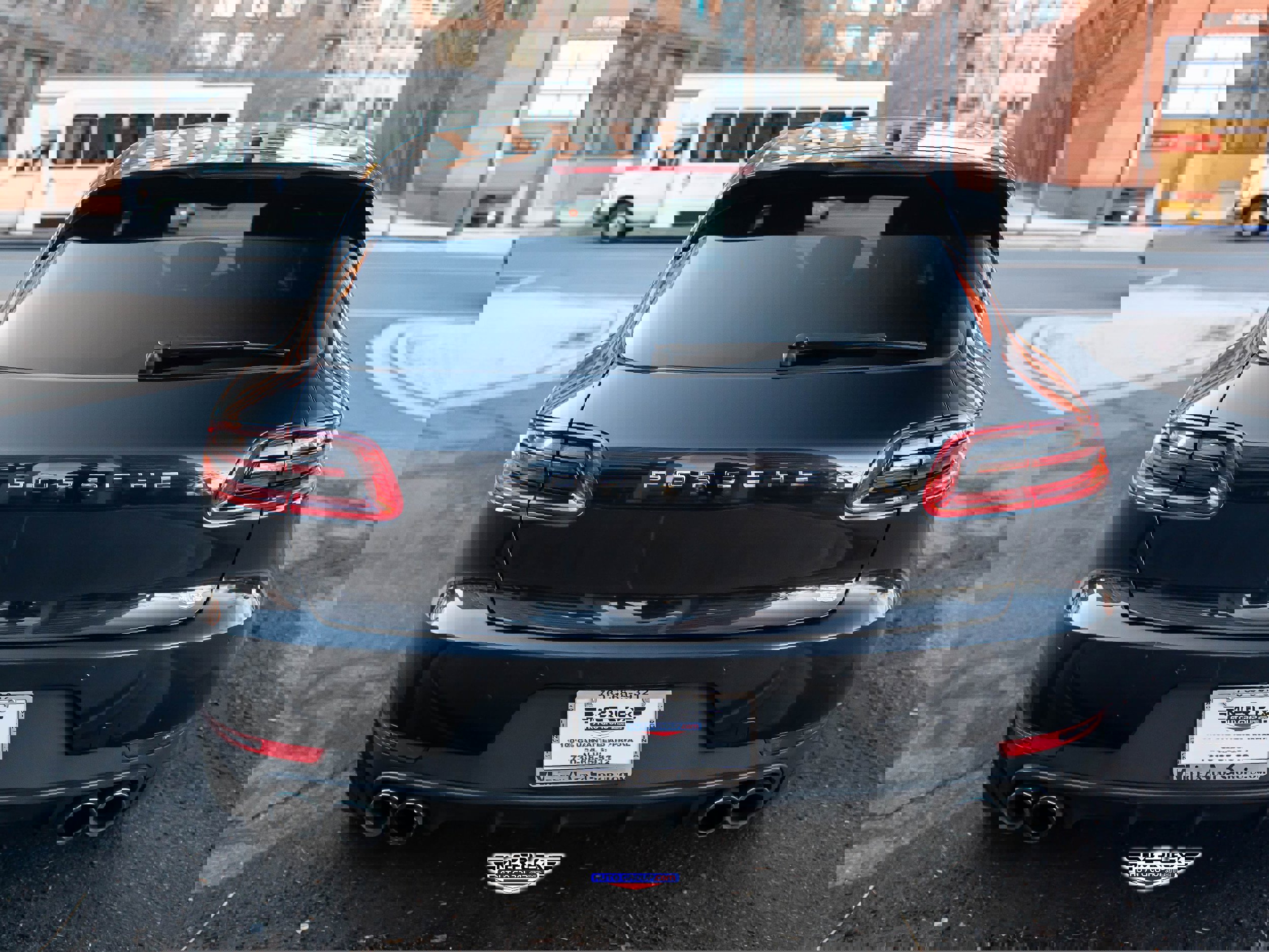 Used 2018 Porsche Macan Sport Edition image 6