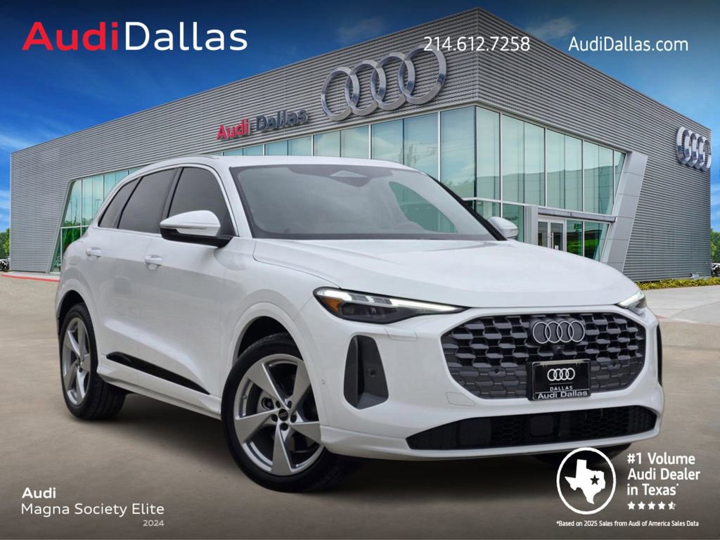 New 2025 Audi Q5 Prestige image 1