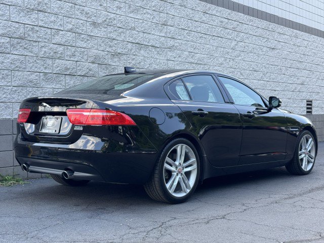 Used 2017 Jaguar XE Prestige AWD/4WD image 3