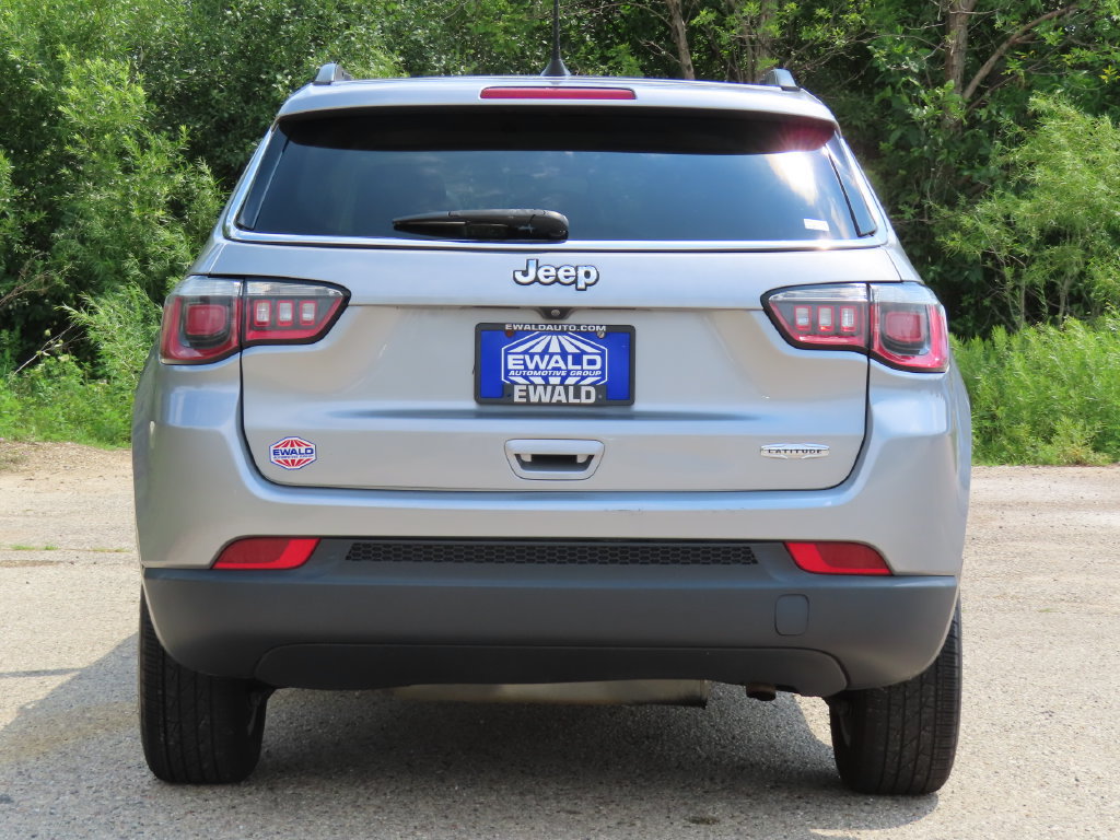 Used 2019 Jeep Compass Latitude w/ Popular Equipment Group FWD image 15