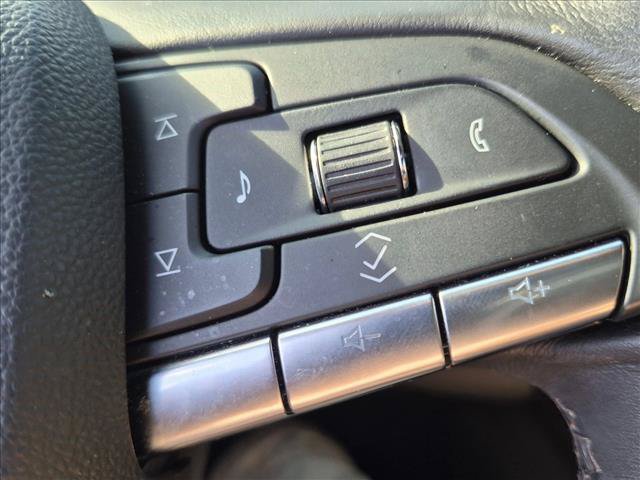 Used 2024 Cadillac XT4 Luxury w/ Cold Weather Package FWD image 12