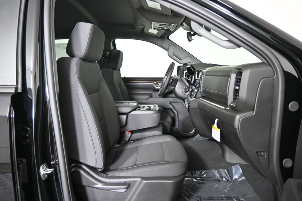 New 2026 Chevrolet Silverado 1500 LT w/ Z71 Off-Road Package image 17