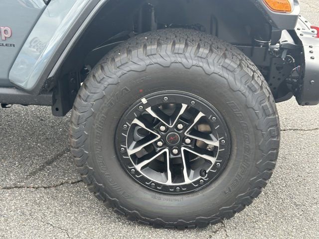 New 2025 Jeep Wrangler Unlimited Rubicon image 12