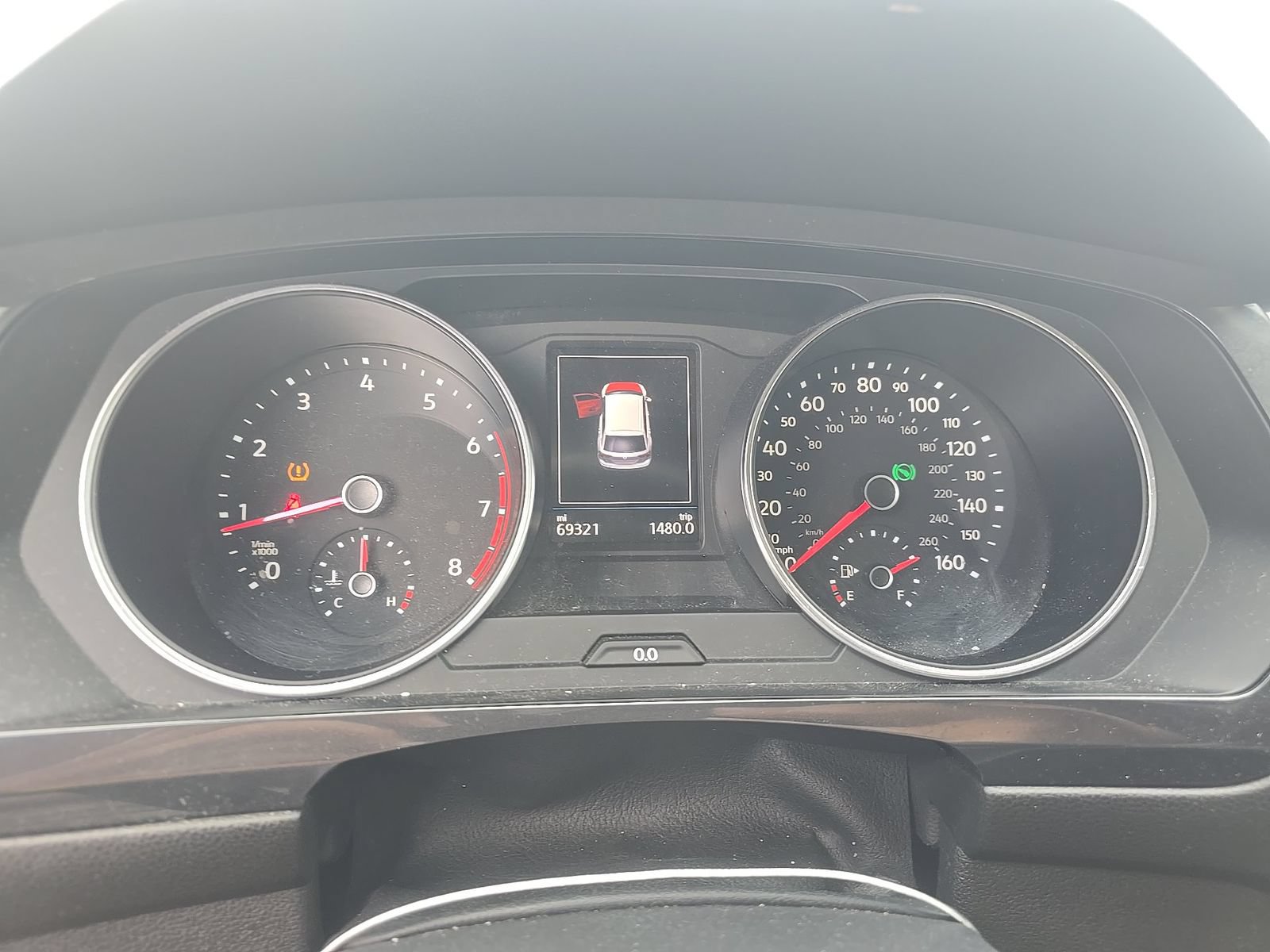 Used 2018 Volkswagen Tiguan SE AWD/4WD image 11