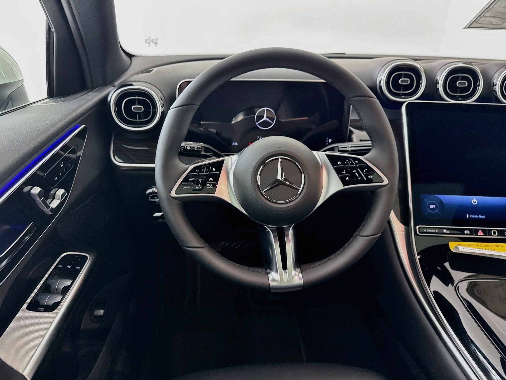 New 2027 Mercedes-Benz GLC 300 image 25
