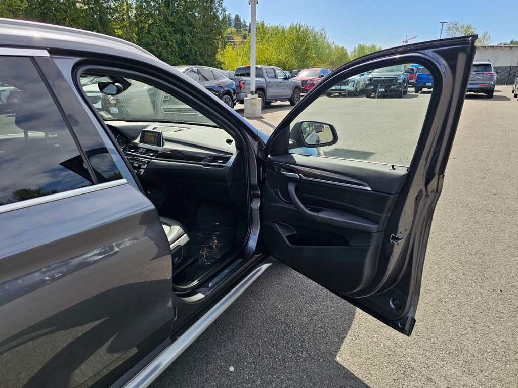 Used 2016 BMW X1 xDrive28i AWD/4WD image 29
