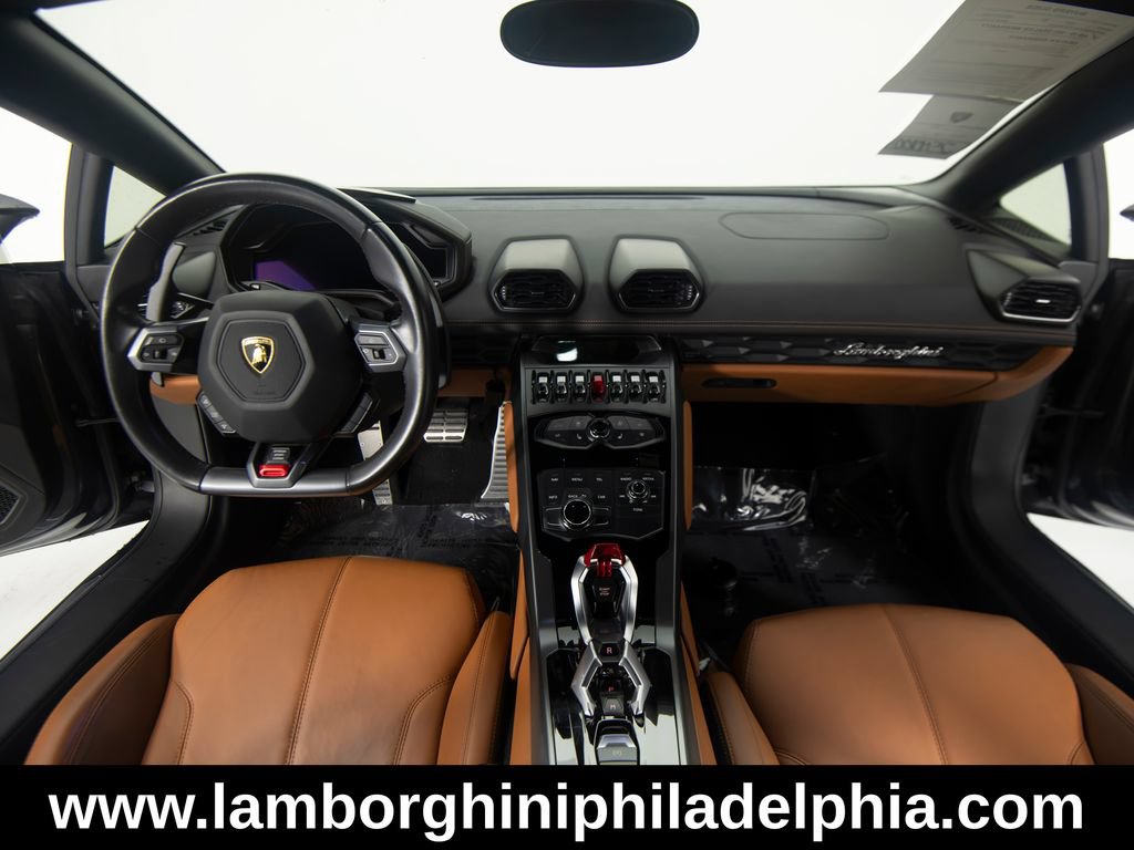 Used 2015 Lamborghini Huracan LP 610-4 AWD/4WD image 39