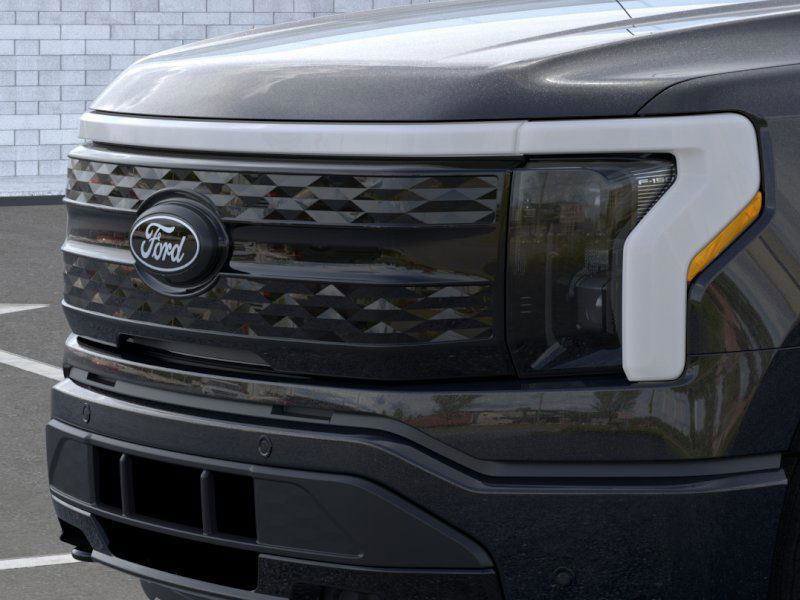 New 2025 Ford F150 Lightning Platinum image 17