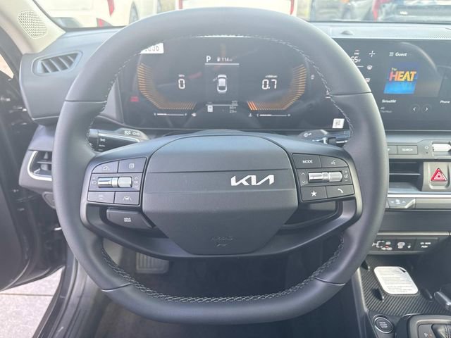 New 2026 Kia K4 EX FWD image 24