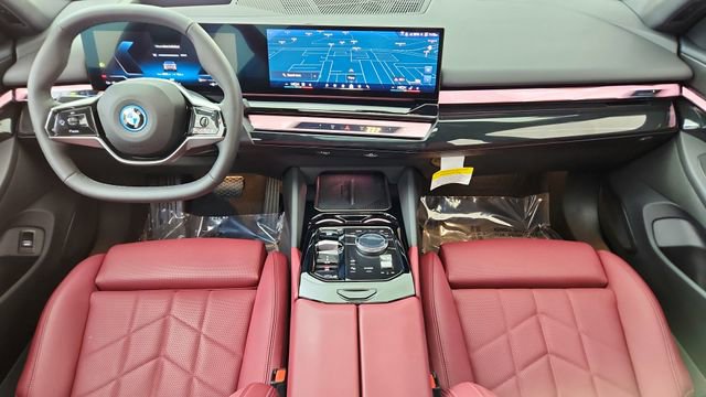 Used 2025 BMW i5 xDrive40 image 20