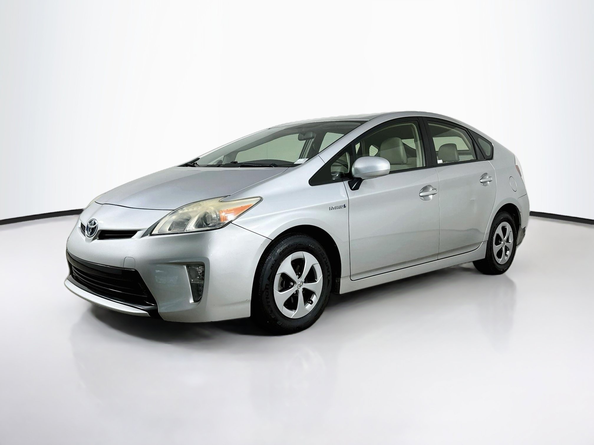 Used 2013 Toyota Prius Two FWD image 3