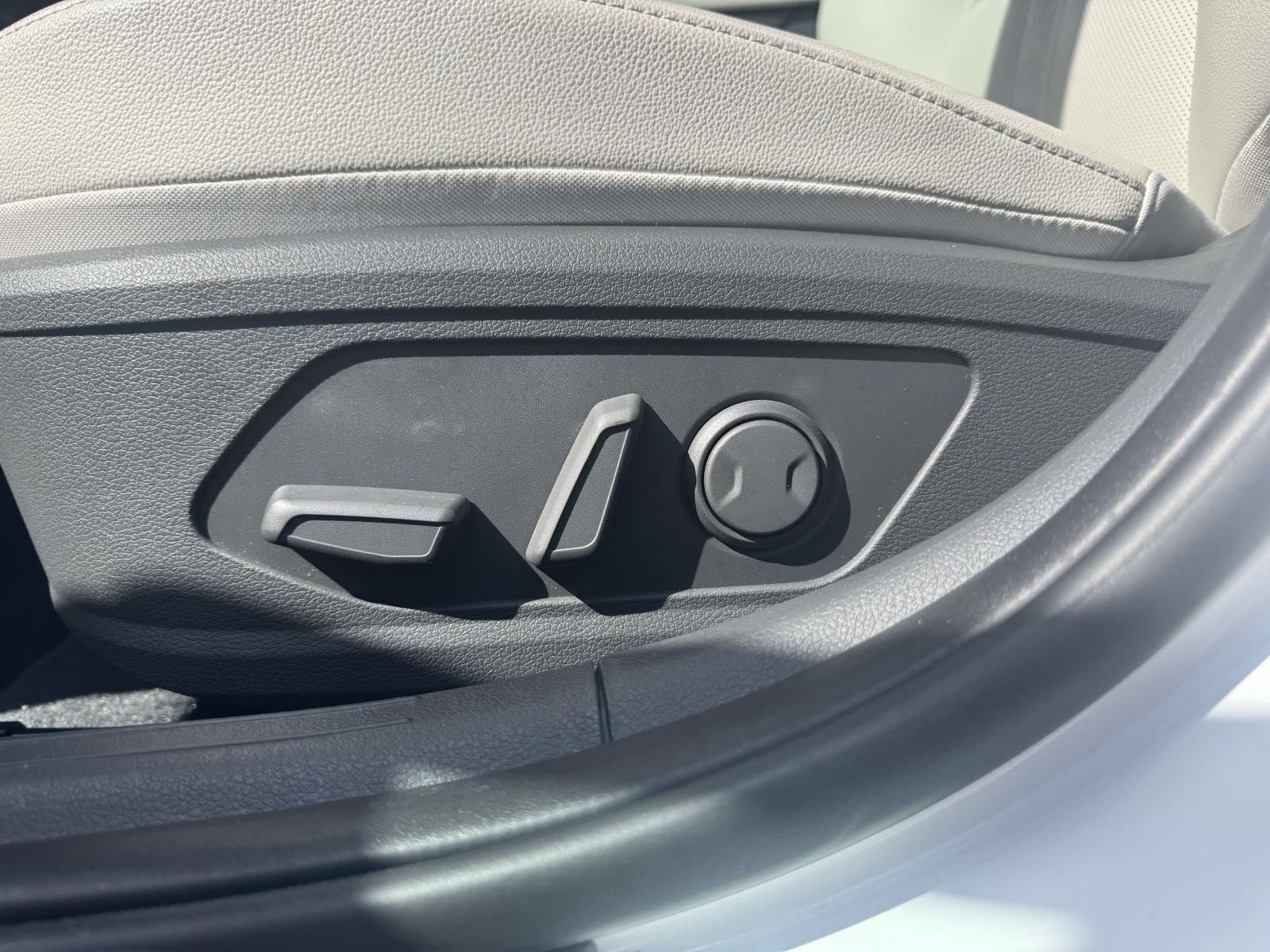 Used 2023 Hyundai Sonata Limited FWD image 16