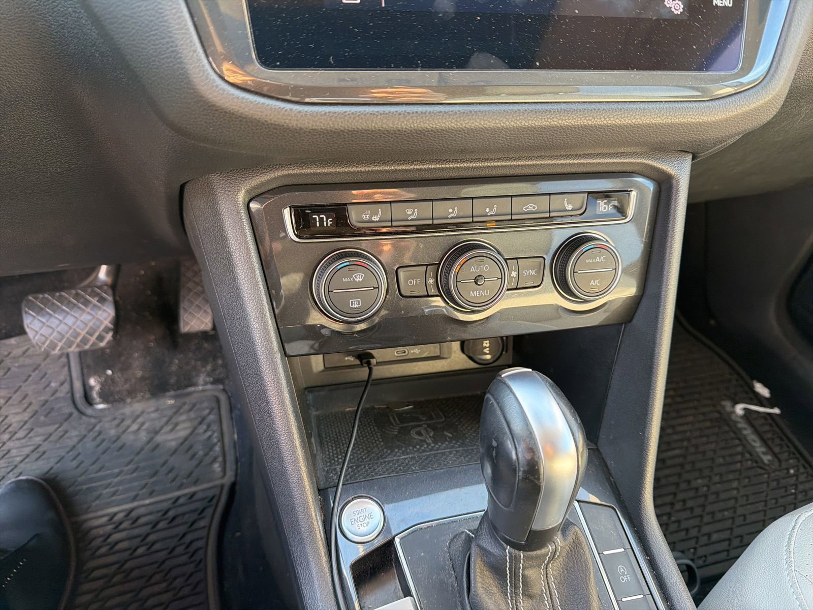 Used 2021 Volkswagen Tiguan SEL image 12