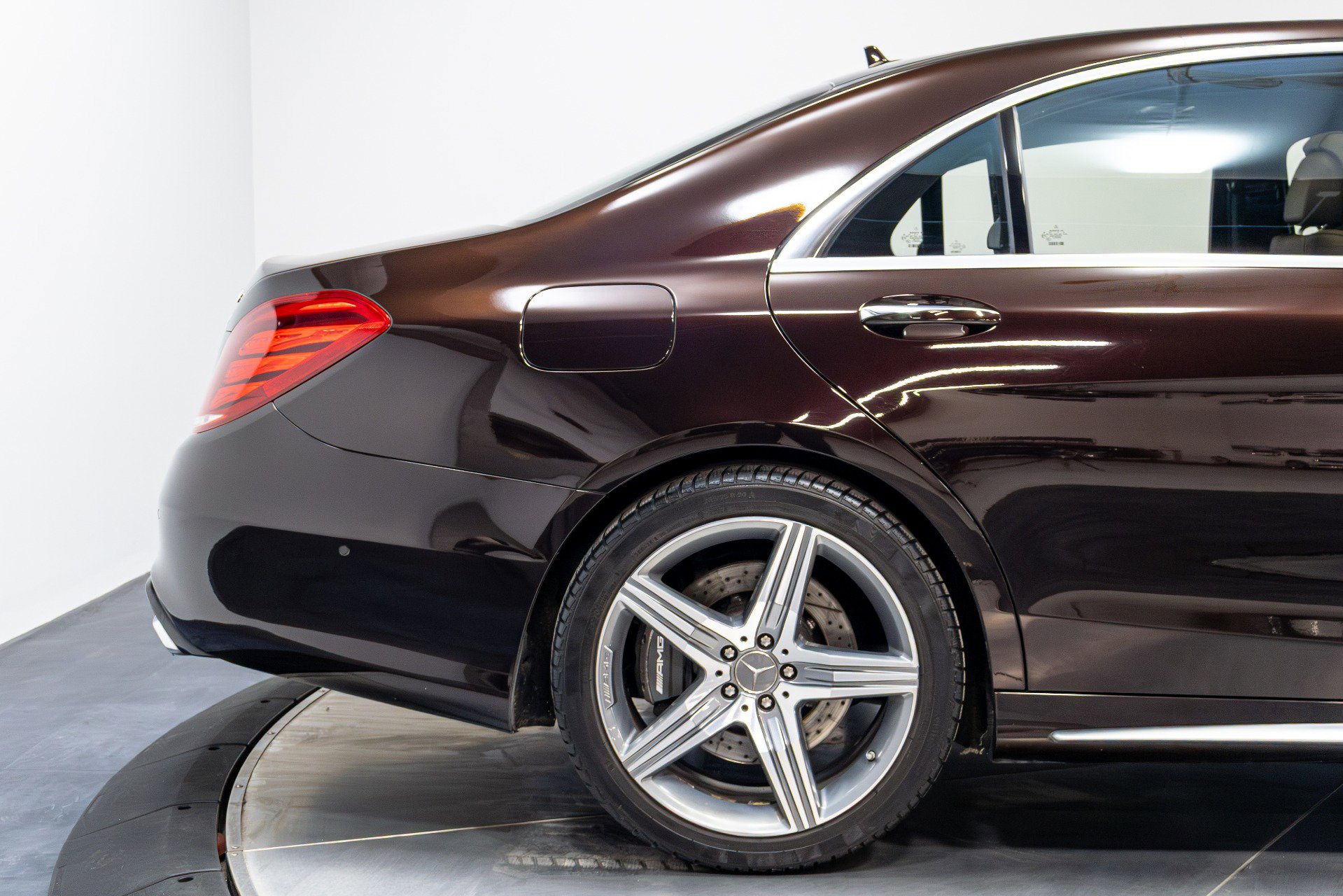 Used 2017 Mercedes-Benz S 63 AMG 4MATIC Sedan image 18