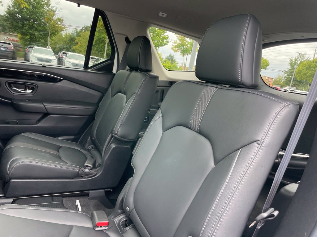 Certified 2025 Honda Pilot Touring image 40