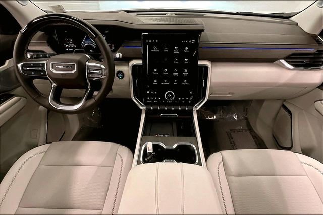 Used 2025 GMC Acadia Denali w/ Super Cruise Package image 16