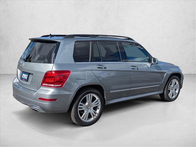 Used 2015 Mercedes-Benz GLK 350 4MATIC image 5