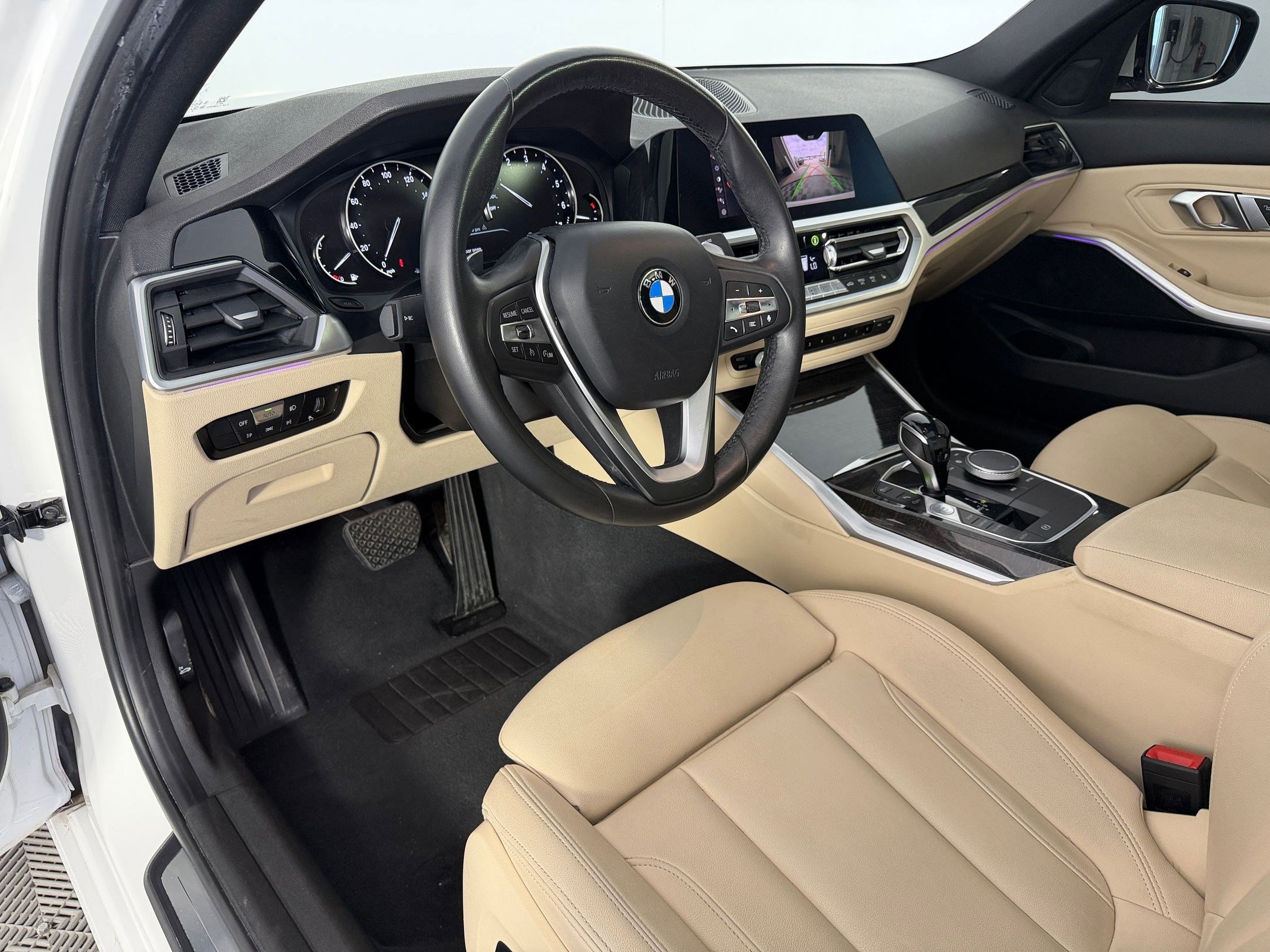 Used 2020 BMW 330i Sedan RWD image 4