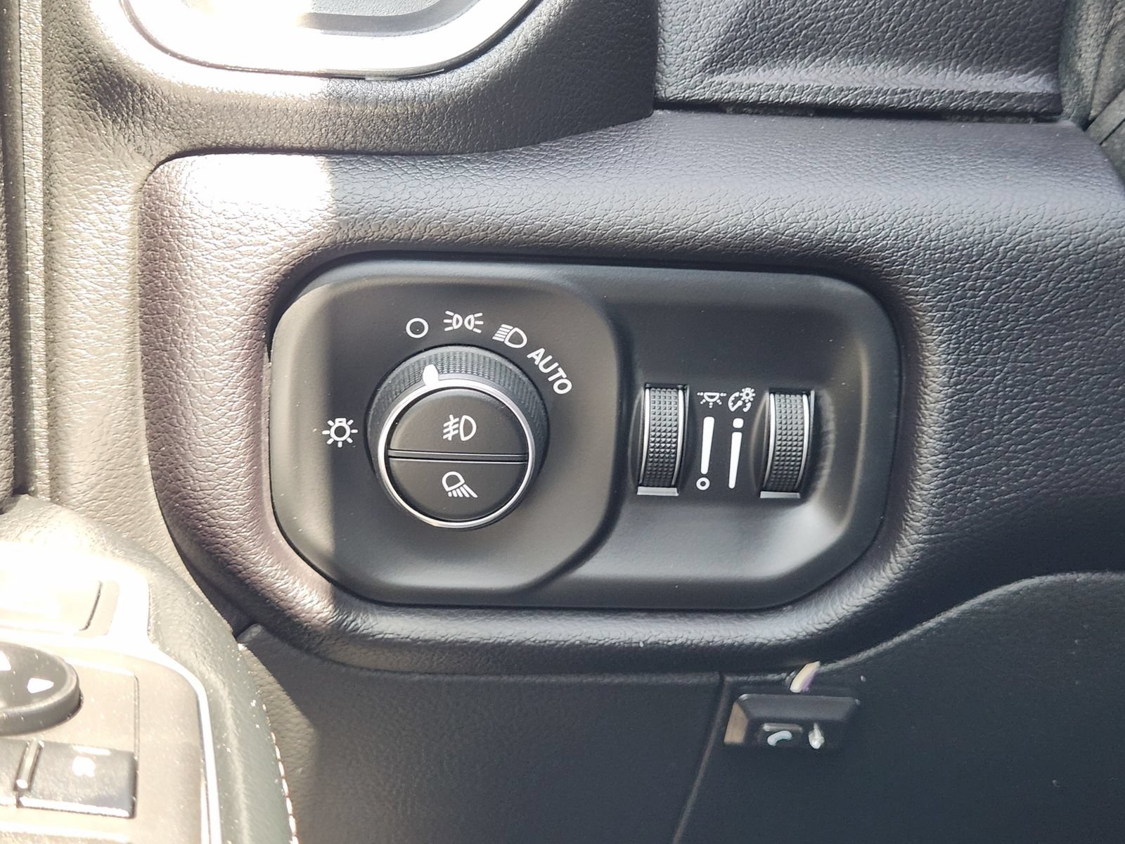 Used 2021 RAM 2500 Laramie AWD/4WD image 22