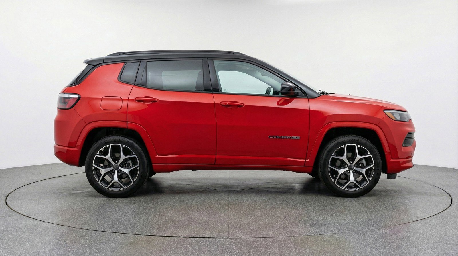 Used 2025 Jeep Compass Limited image 11