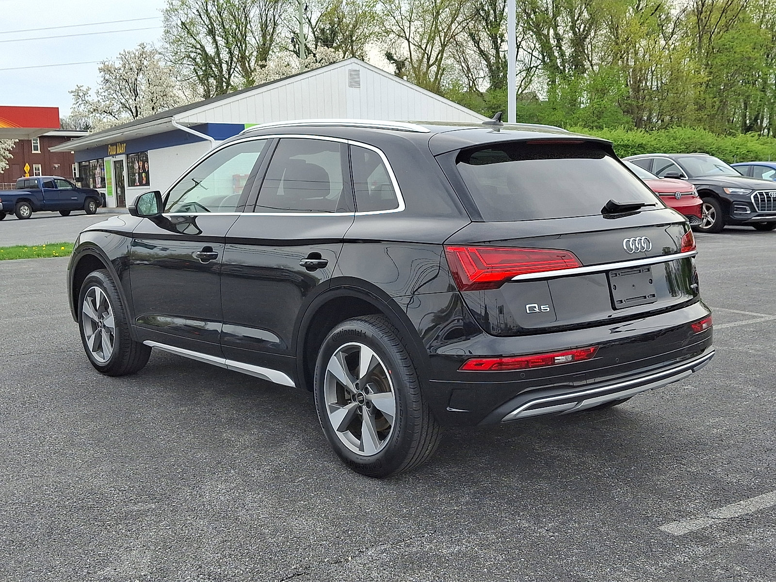 Used 2023 Audi Q5 2.0T Premium w/ Convenience Package AWD/4WD image 4