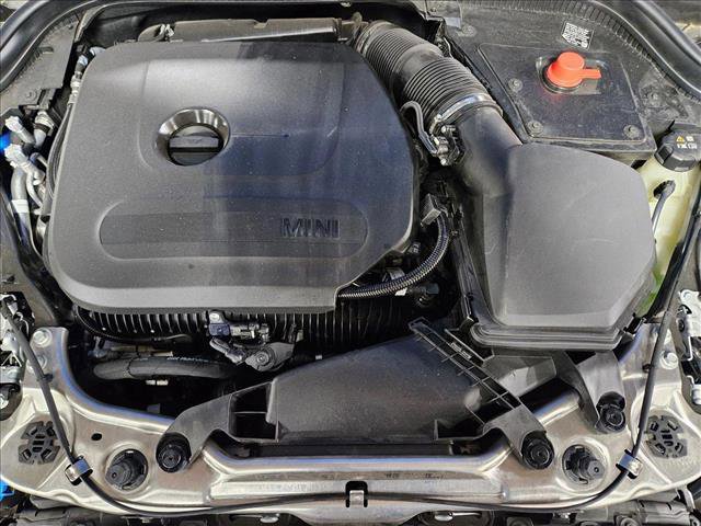 Used 2025 MINI Cooper 2-Door Hardtop FWD image 16