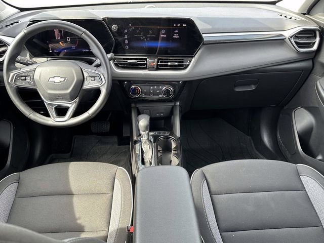 Certified 2024 Chevrolet TrailBlazer LT w/ LT Cold Weather Package FWD image 15