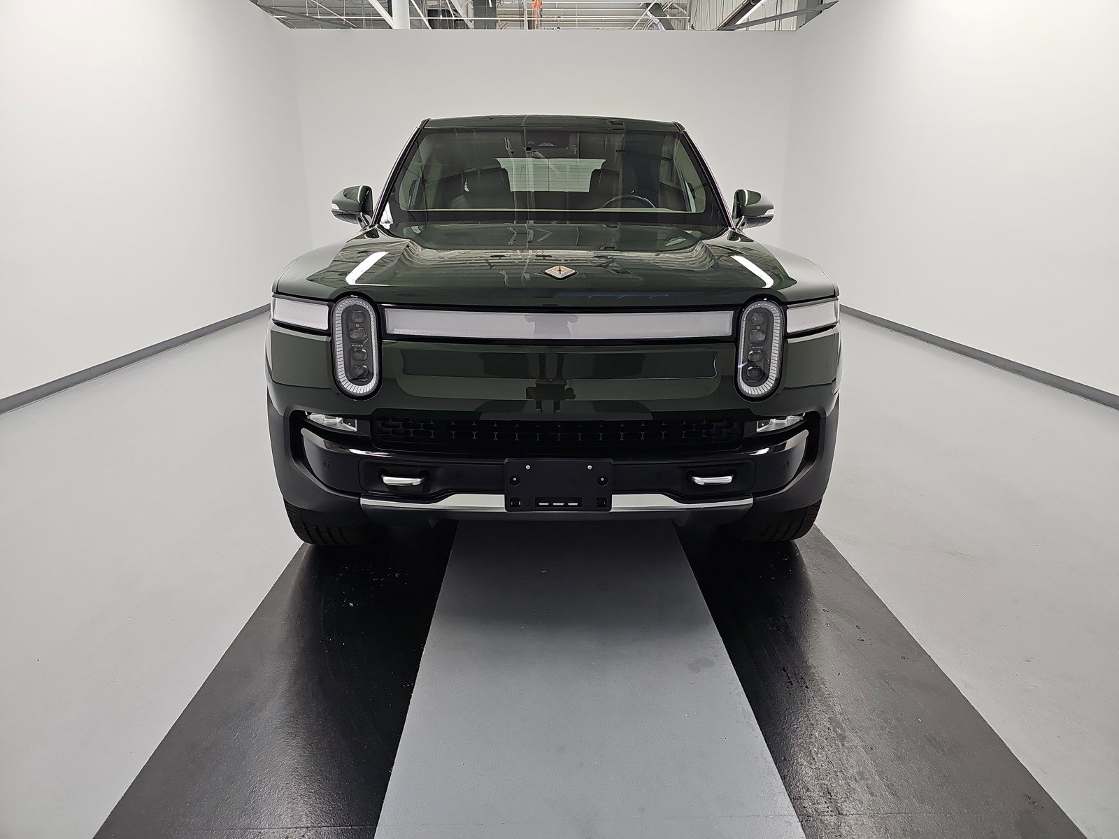 Used 2022 Rivian R1T Adventure AWD/4WD image 8