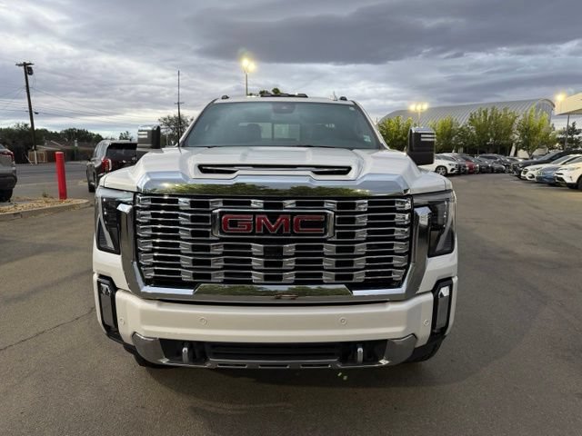 Used 2024 GMC Sierra 3500 Denali AWD/4WD video 3