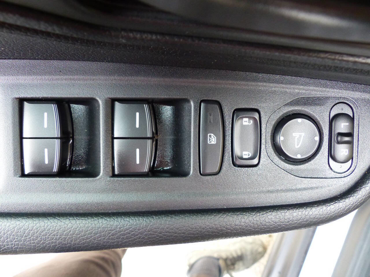 Used 2025 Honda Odyssey EX-L image 18