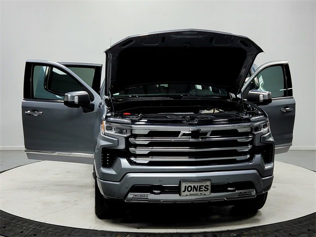 Used 2023 Chevrolet Silverado 1500 High Country image 10