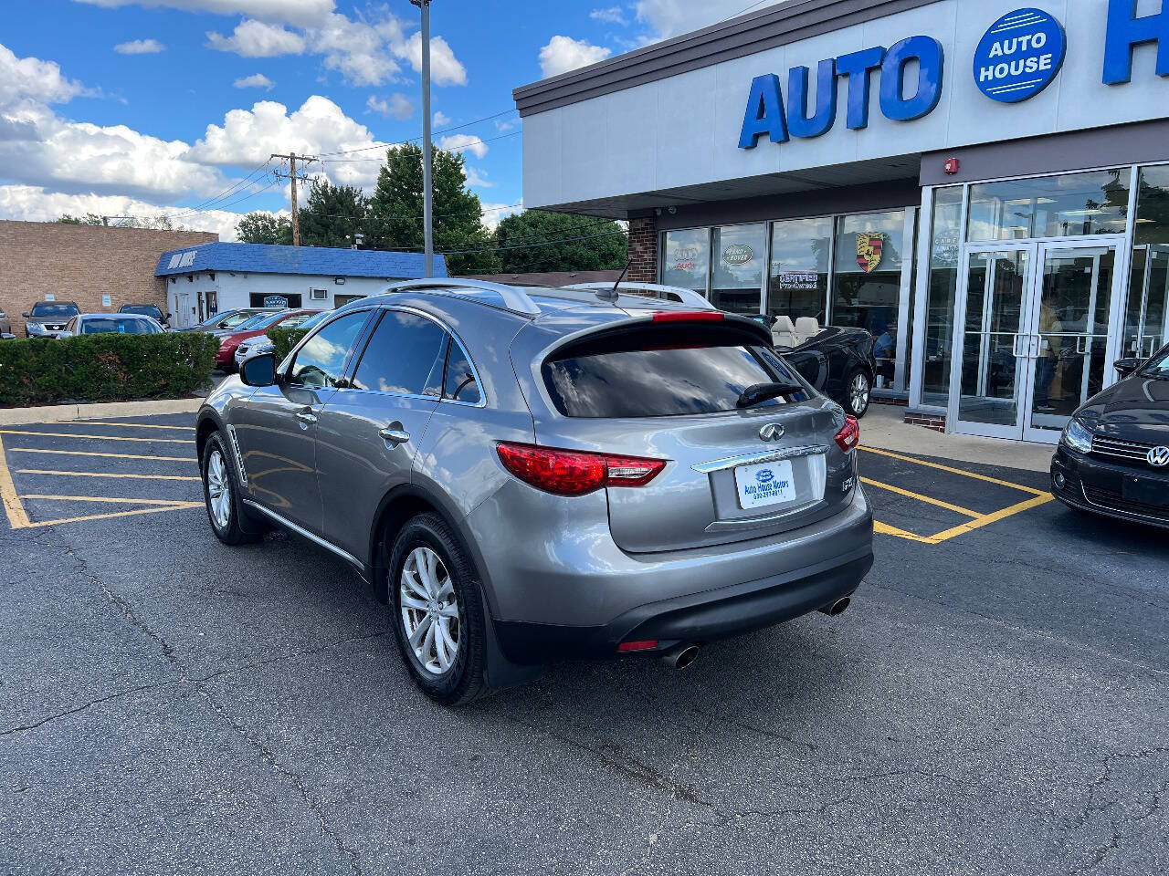 Used 2010 INFINITI FX35 AWD w/ Premium Pkg image 11