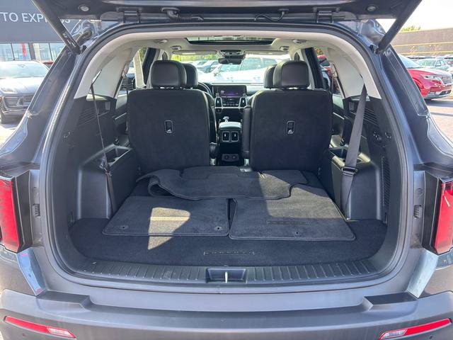 Certified 2023 Kia Sorento X-Line EX AWD/4WD image 6
