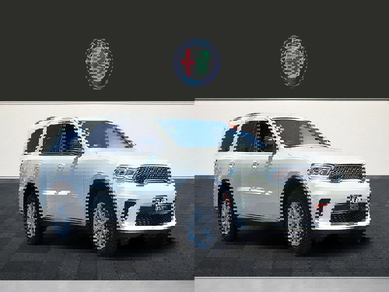 Used 2023 Dodge Durango SXT image 1