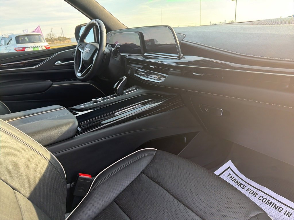 Used 2023 Cadillac Escalade Sport w/ LPO, ONYX Package image 22