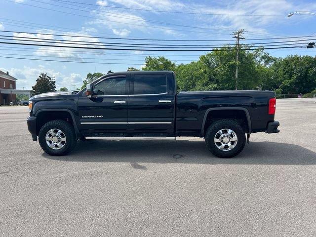 Used 2018 GMC Sierra 3500 Denali w/ Duramax Plus Package AWD/4WD image 7