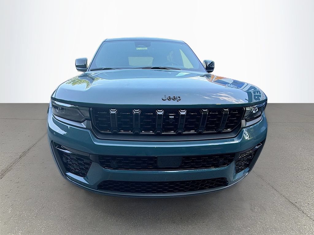 New 2026 Jeep Grand Cherokee Summit w/ Obsidian Package AWD/4WD image 9