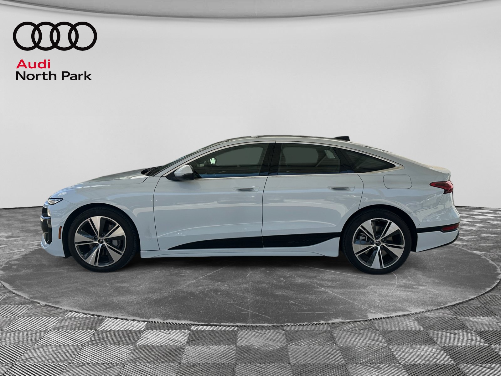 Used 2025 Audi A6 e-tron Premium Plus w/ Premium Plus RWD image 2