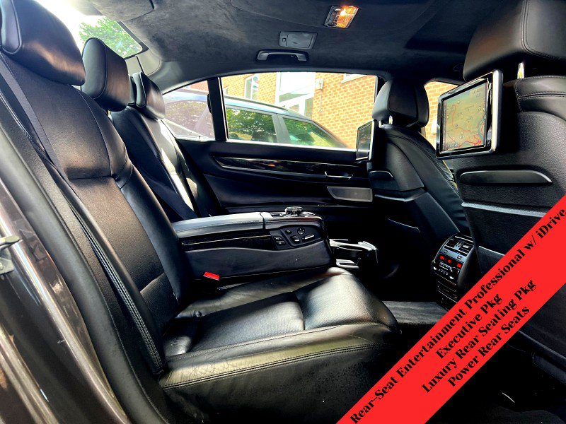 Used 2015 BMW 750Li xDrive AWD/4WD image 37