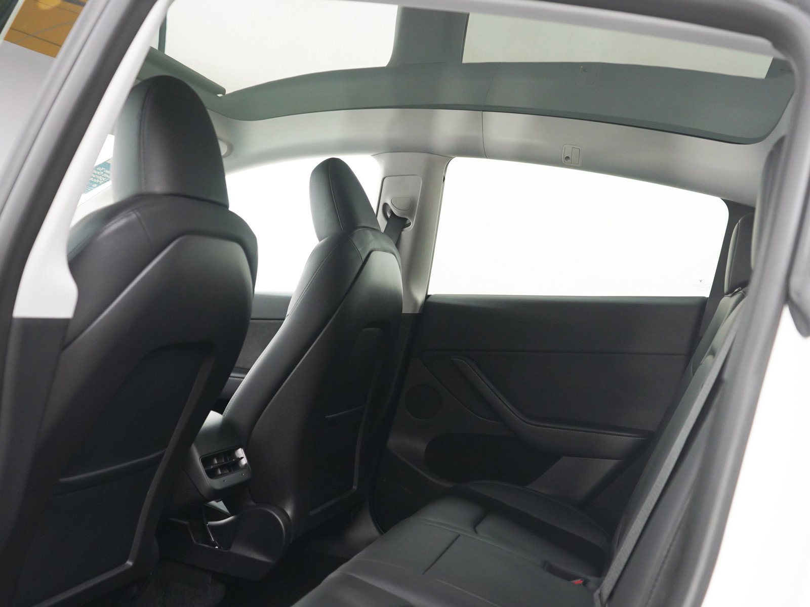 Used 2023 Tesla Model Y Long Range AWD/4WD image 18