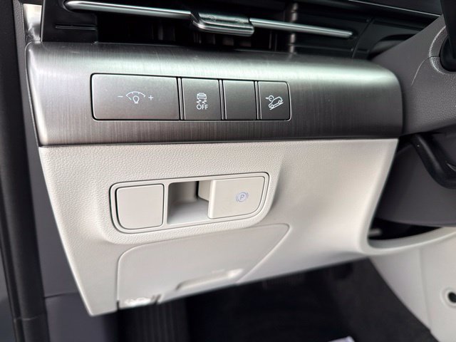 Used 2025 Hyundai Kona SEL AWD/4WD image 19