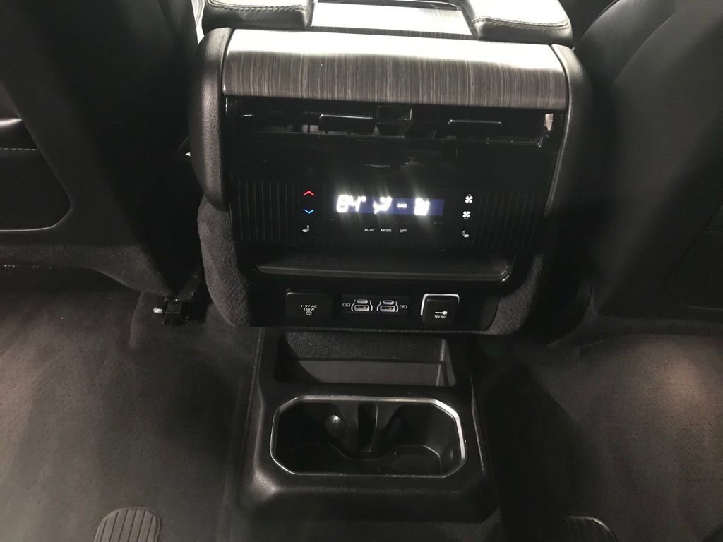 Used 2024 Jeep Wagoneer Series II image 28