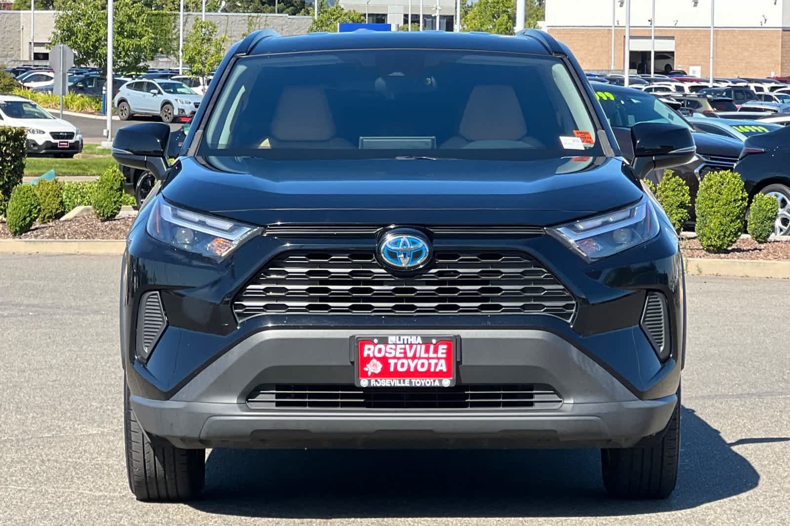 Certified 2023 Toyota RAV4 LE AWD/4WD image 10