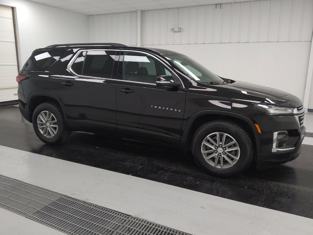 Used 2022 Chevrolet Traverse LT image 11