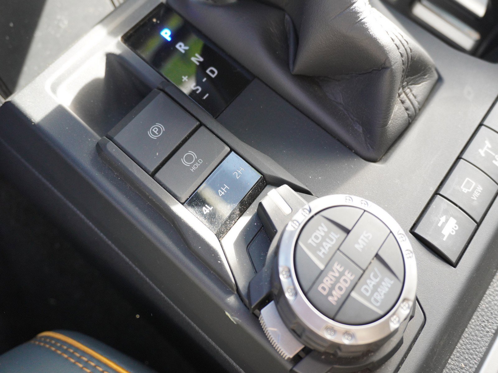 Used 2025 Toyota 4Runner Trailhunter image 27