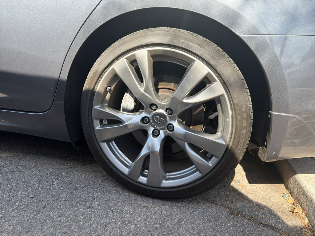 Used 2017 INFINITI Q70 3.7 w/ Technology Package image 13