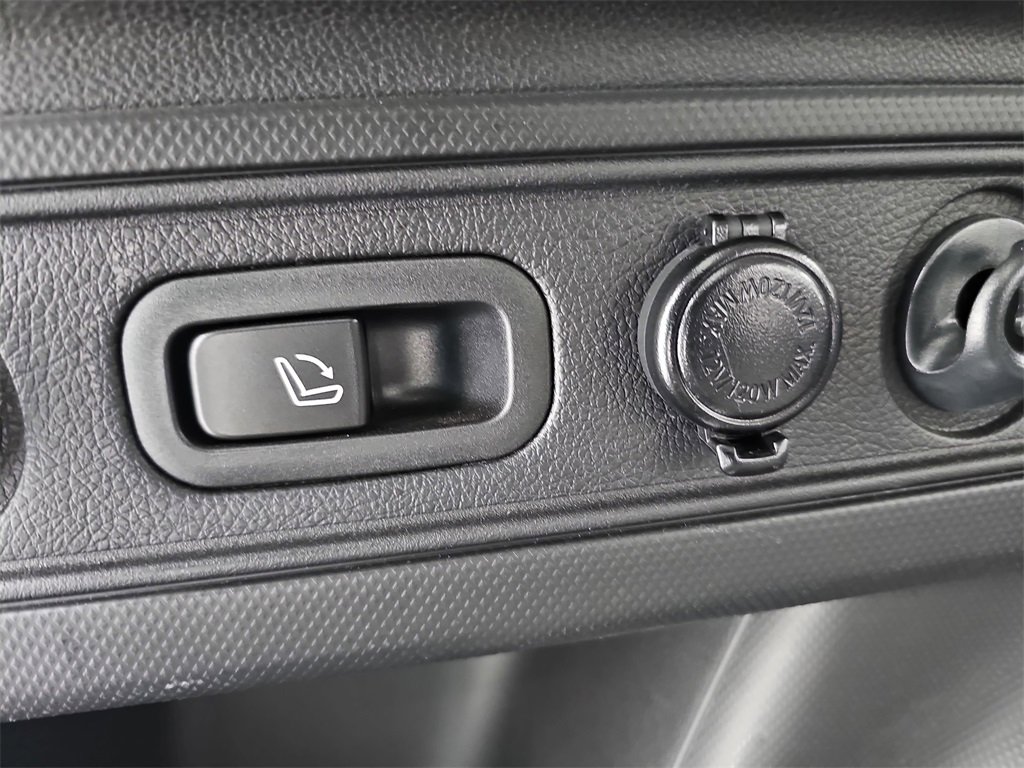 Used 2019 Subaru Forester Touring w/ Popular Package #3 image 17